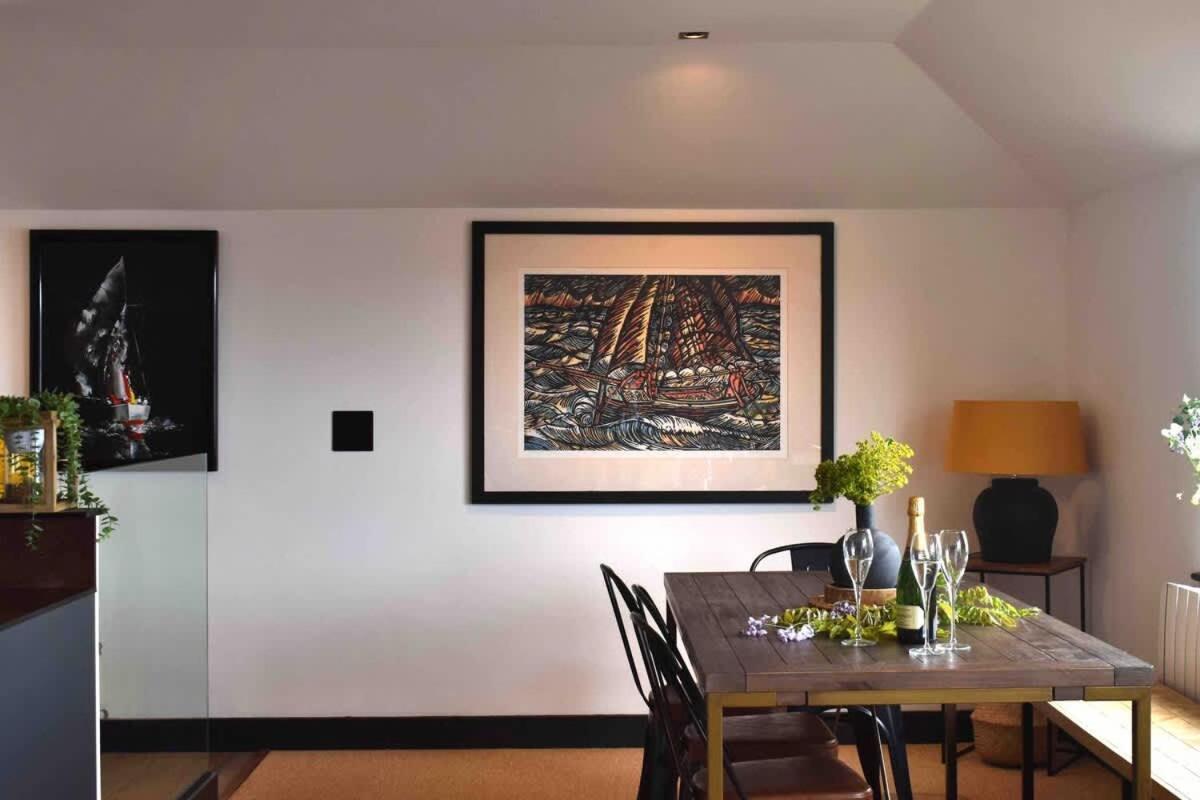 Stunning Waterfront Apartment With Spectacular Views & Parking At 'Captains Loft' Falmouth Exterior foto