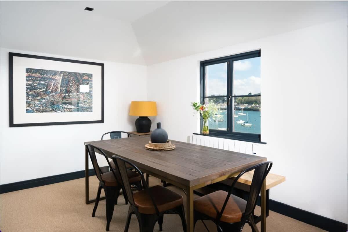 Stunning Waterfront Apartment With Spectacular Views & Parking At 'Captains Loft' Falmouth Exterior foto